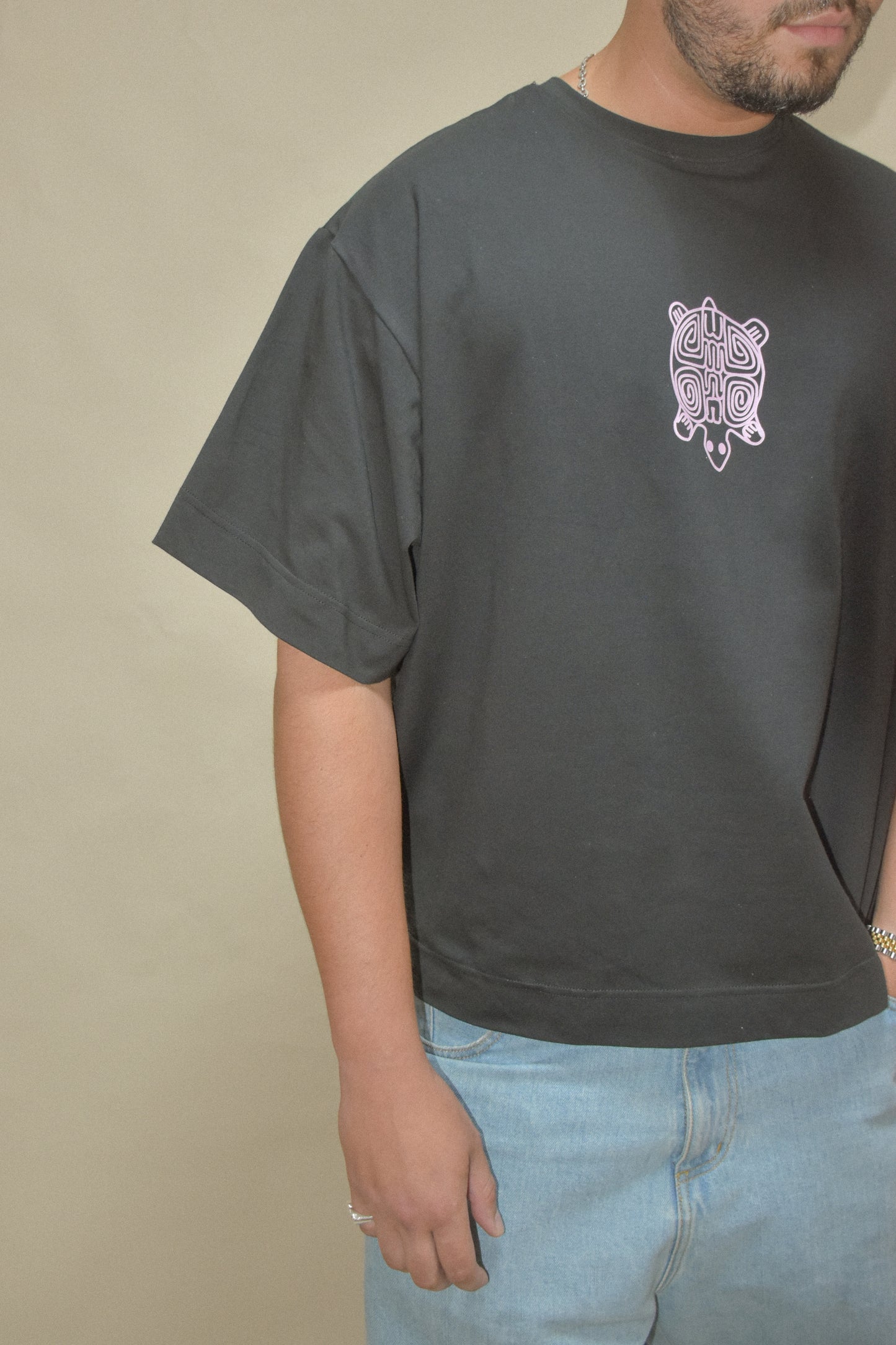 Uraka T-Shirt