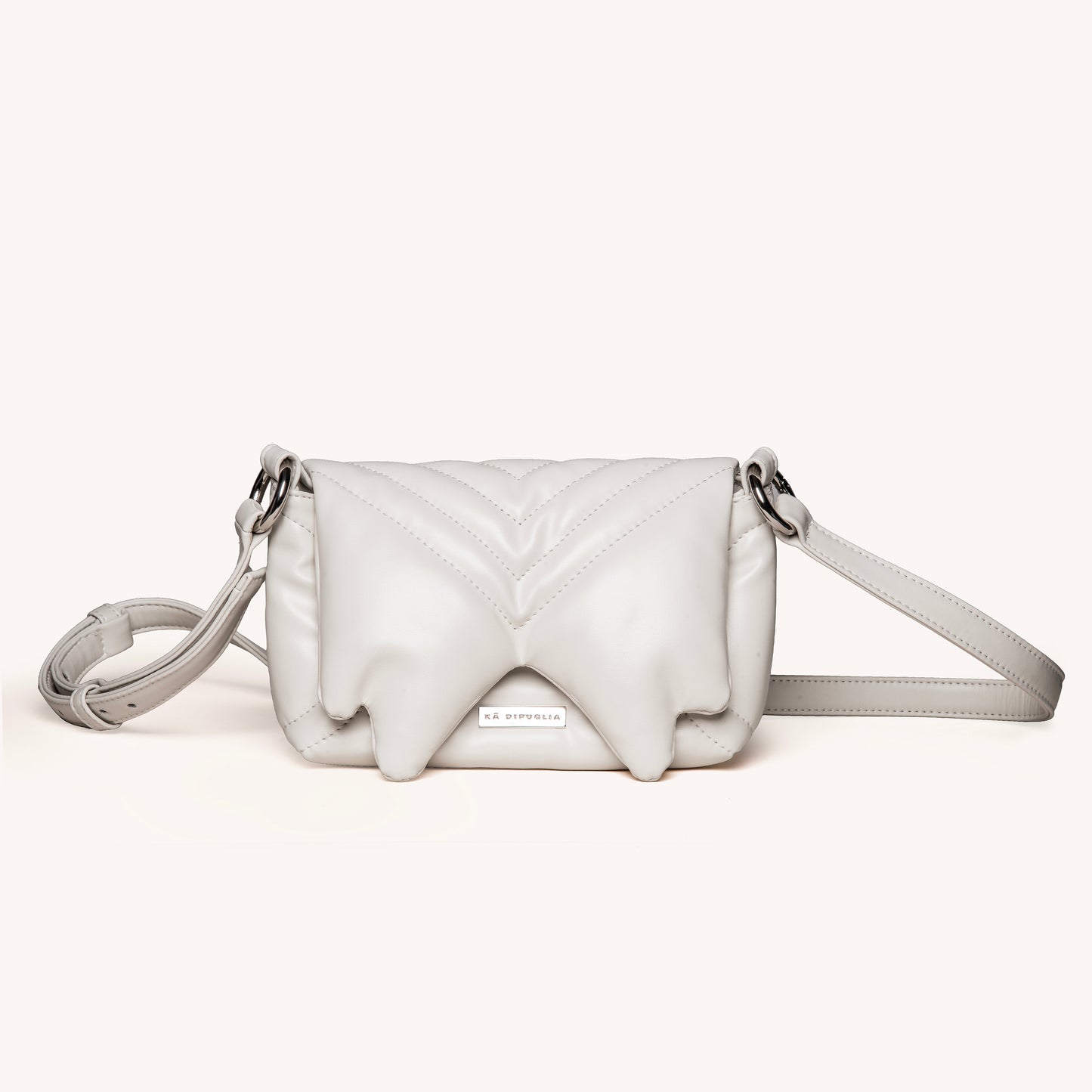 Ibakari Bag Off White